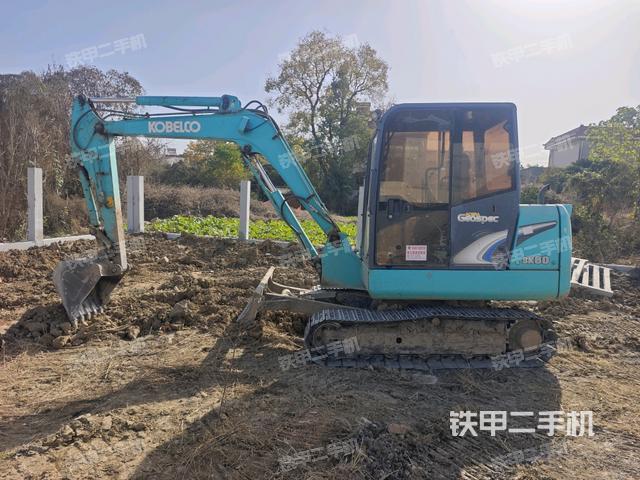 神钢SK60-8挖掘机