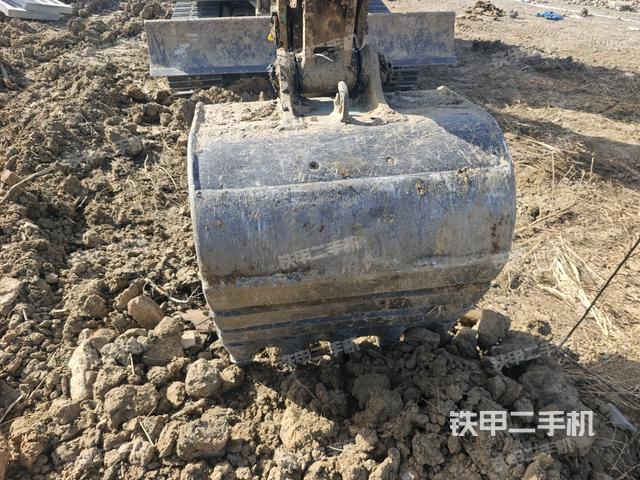 铲斗右后整体（工作和回转装置）