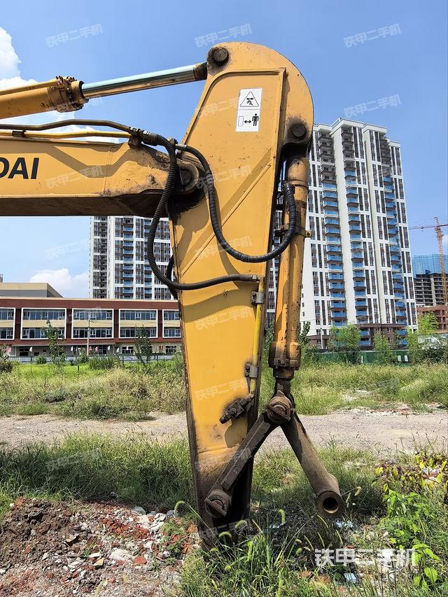 小臂整體右前（工作和回轉裝置）