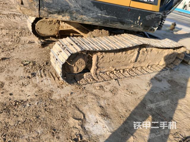 单侧履带整体（整机外观）