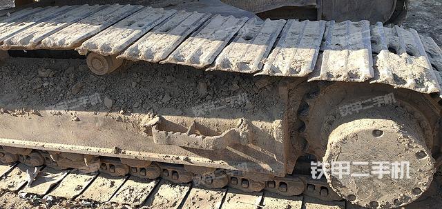 单侧履带整体（整机外观）