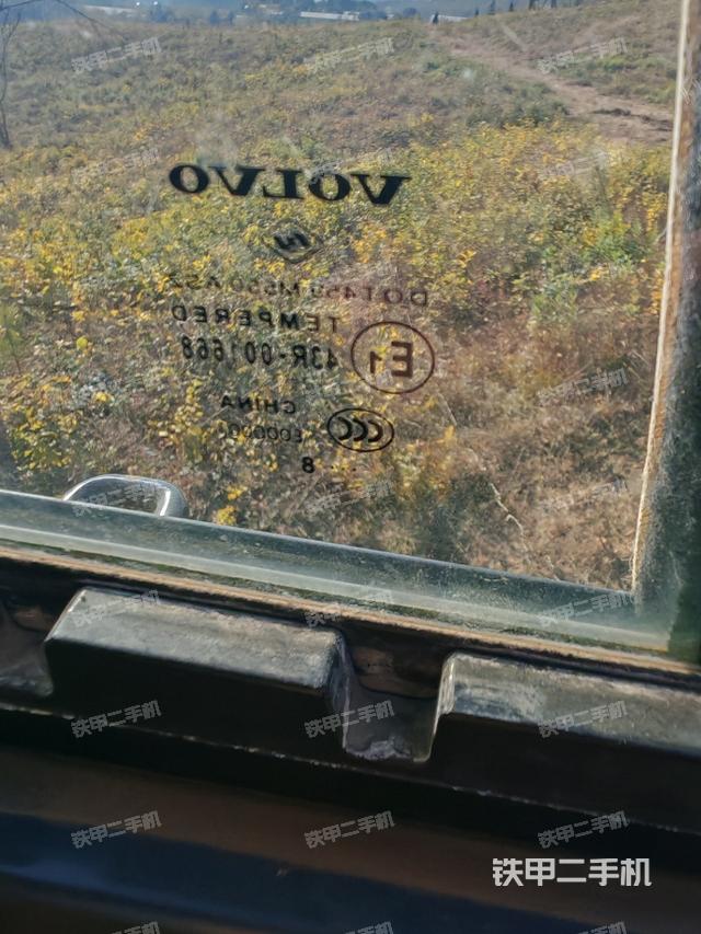 后窗玻璃角標(biāo)（駕駛室部分）