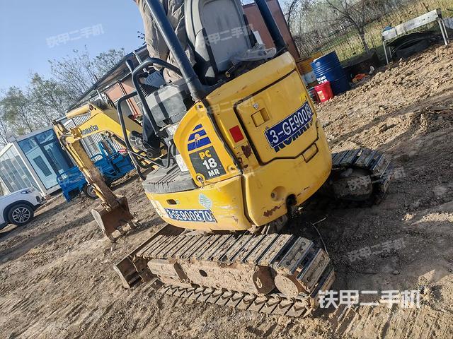 驾驶室顶部（整机外观）