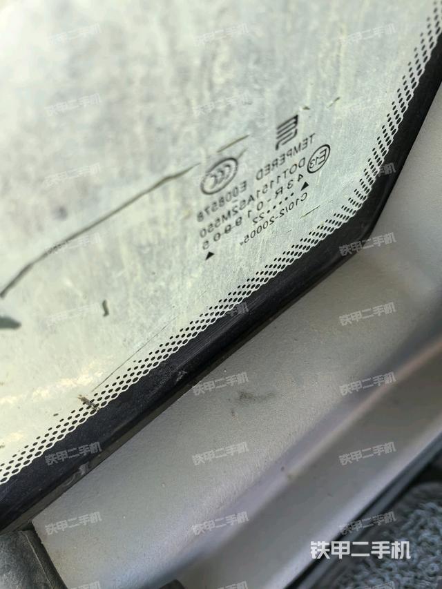 后窗玻璃角標(biāo)（駕駛室部分）