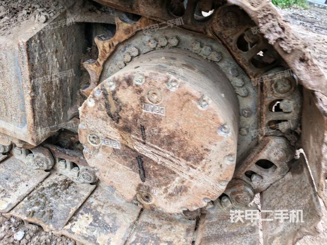 左驱动轮（行走机构）