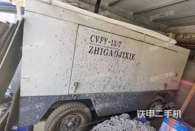 整机右后45°（设备外观及核心部件）