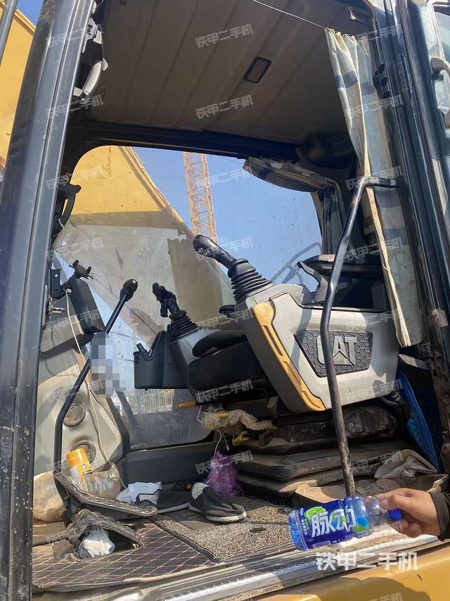 驾驶室整体（整机外观）