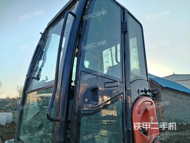 驾驶室整体（整机外观）