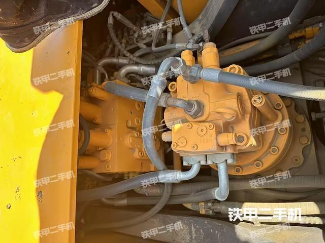 回轉(zhuǎn)馬達和主控閥（整機外觀）