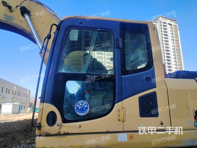 駕駛室整體（整機(jī)外觀）