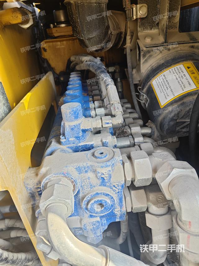 驾驶室整体（整机外观）