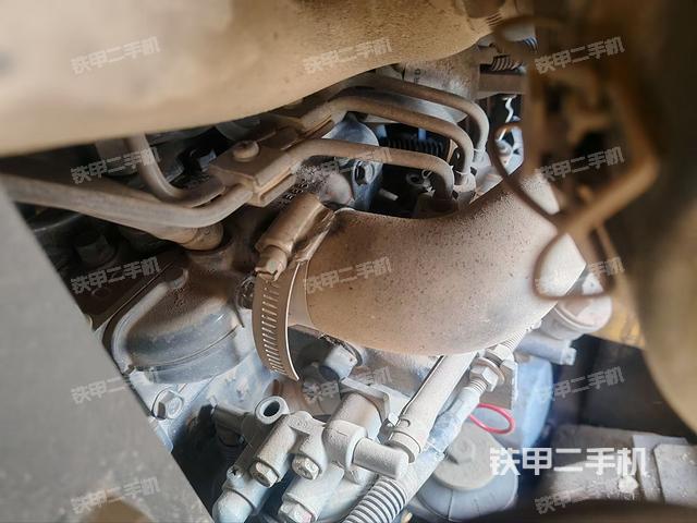 回转马达和主控阀（整机外观）