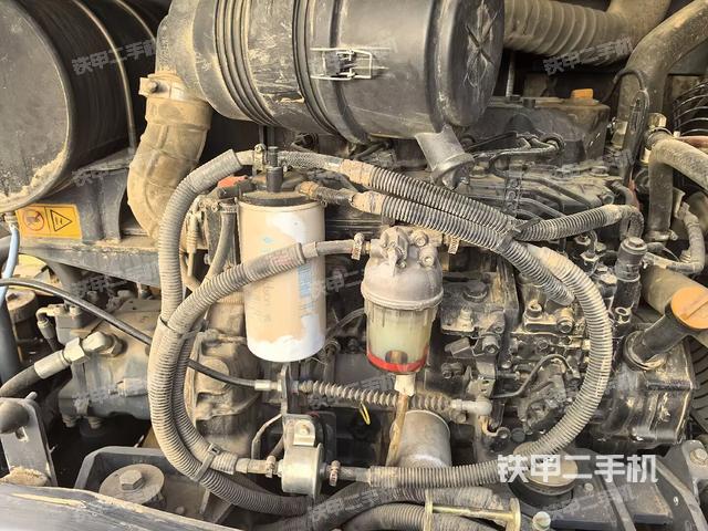 發(fā)動(dòng)機(jī)整體俯視（整機(jī)外觀）