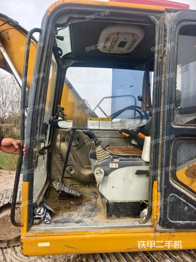 駕駛室正側（駕駛室部分）