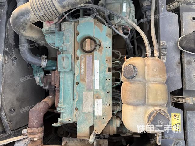 发动机整体俯视（整机外观）