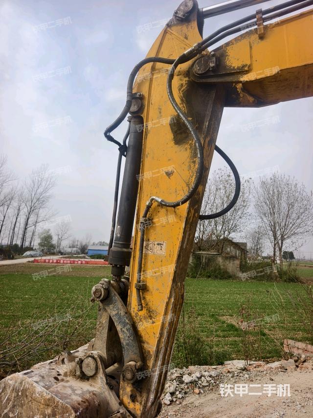 小臂整體左后（工作和回轉裝置）