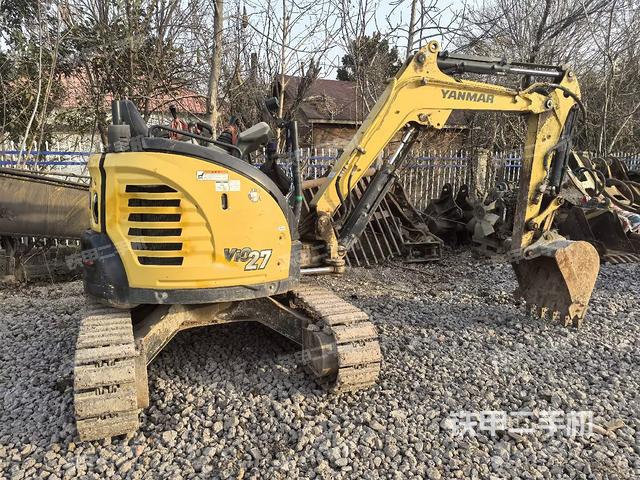 驾驶室整体（整机外观）