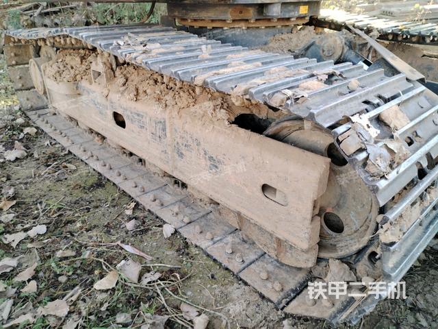 单侧履带整体（整机外观）