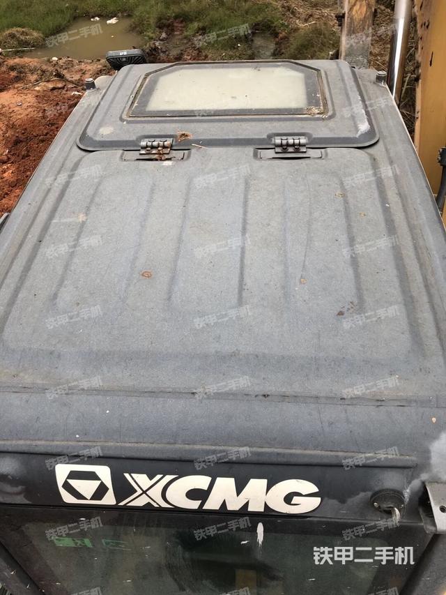 驾驶室顶部（整机外观）