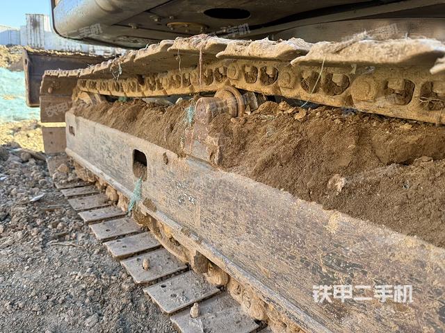 单侧履带整体（整机外观）