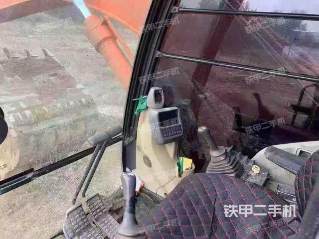 駕駛室整體（整機(jī)外觀）