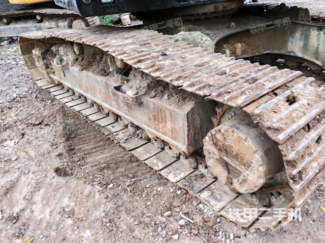 左侧履带整体 （行走机构）