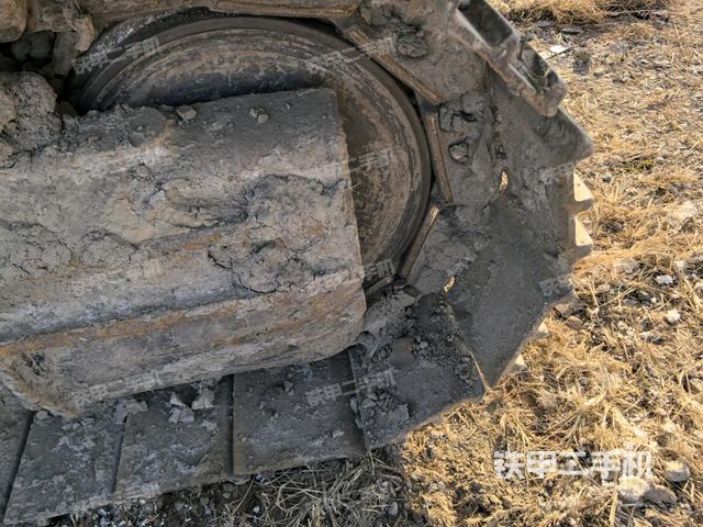 左驅(qū)動(dòng)輪（行走機(jī)構(gòu)）