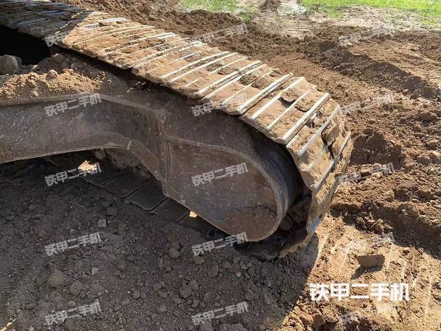 單側(cè)履帶整體（整機(jī)外觀）