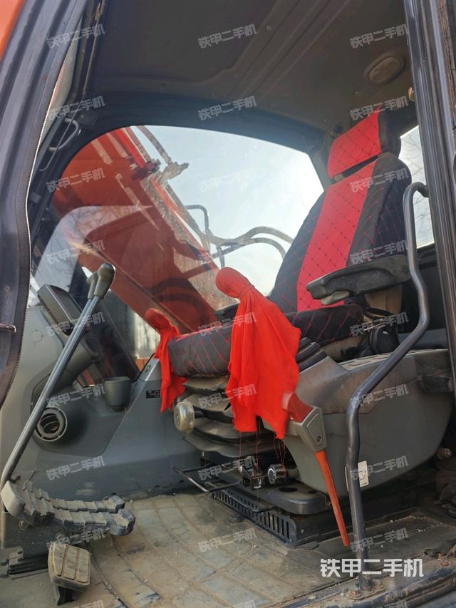 驾驶室整体（整机外观）