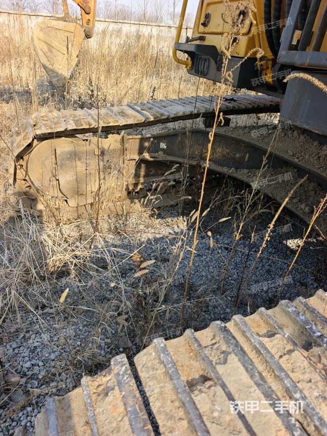 單側履帶整體（整機外觀）