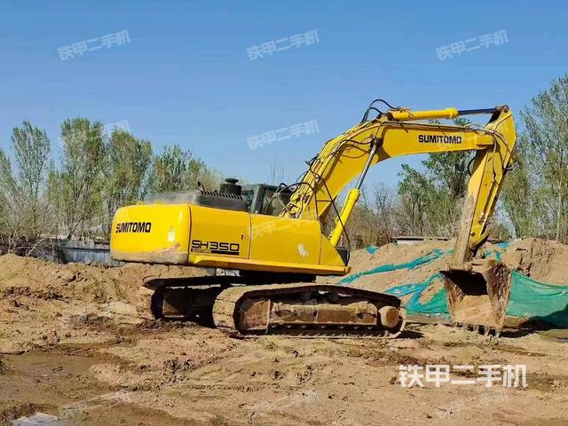 駕駛室頂部（整機(jī)外觀）