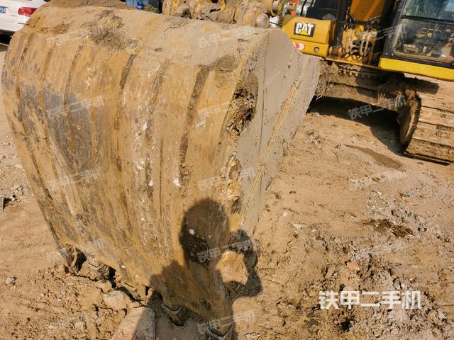 铲斗右后整体（工作和回转装置）