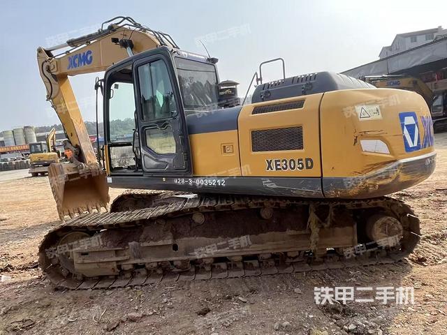 驾驶室整体（整机外观）