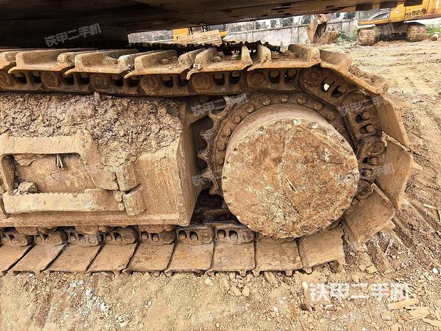 左驱动轮（行走机构）