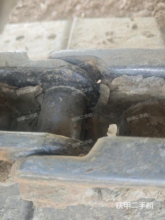 右侧行走马达盖板（行走机构）