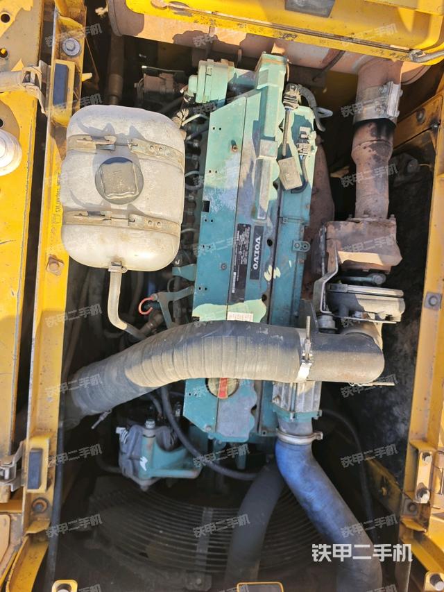 发动机整体俯视（整机外观）