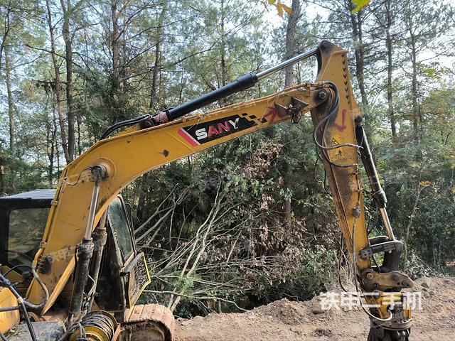 大臂整体 右侧（工作和回转装置）