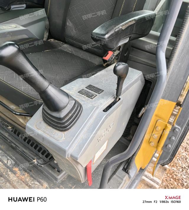 驾驶室整体（整机外观）