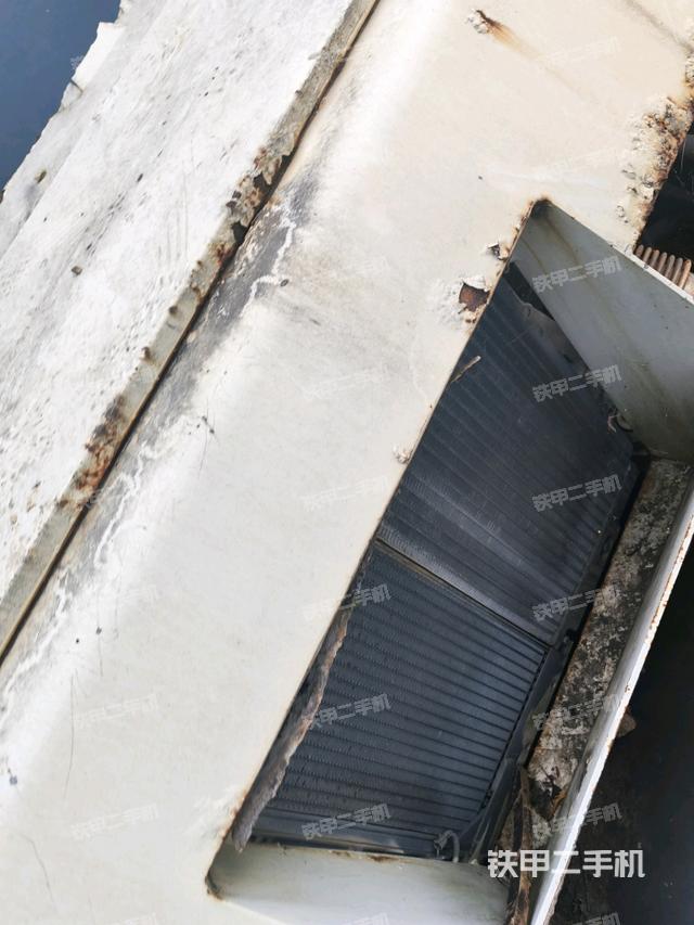 前輪左側(cè)減震塊連接及部件（壓路機前后車架）