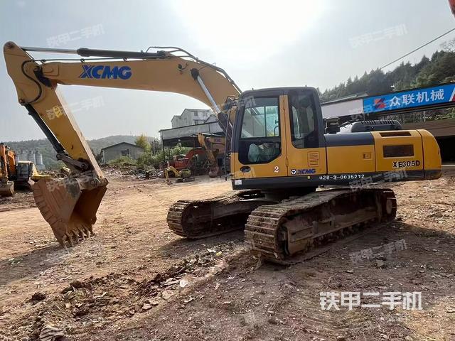 徐工XE270DK挖掘机