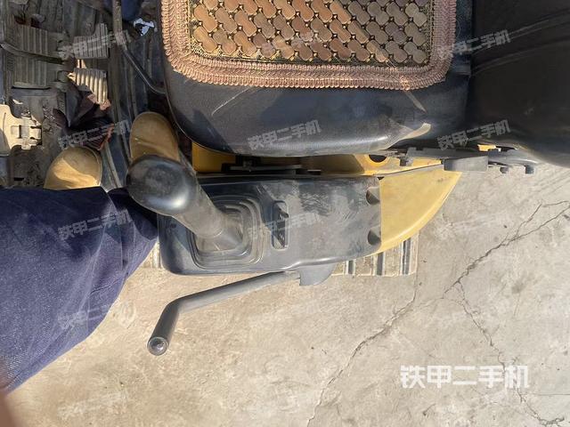 驾驶室整体（整机外观）