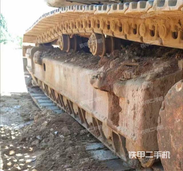 單側(cè)履帶整體（整機(jī)外觀(guān)）