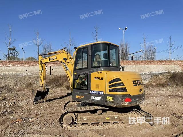 山东临工E660F挖掘机