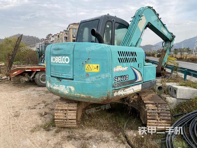 整机右后45°（整机外观）