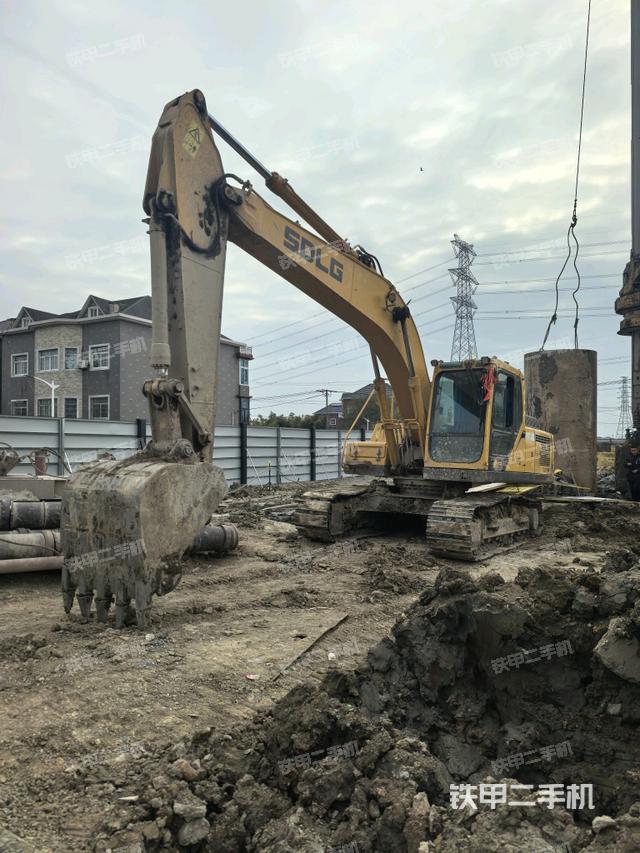 山東臨工E6205F挖掘機(jī)