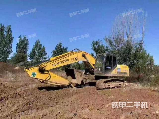 住友SH210A5挖掘机