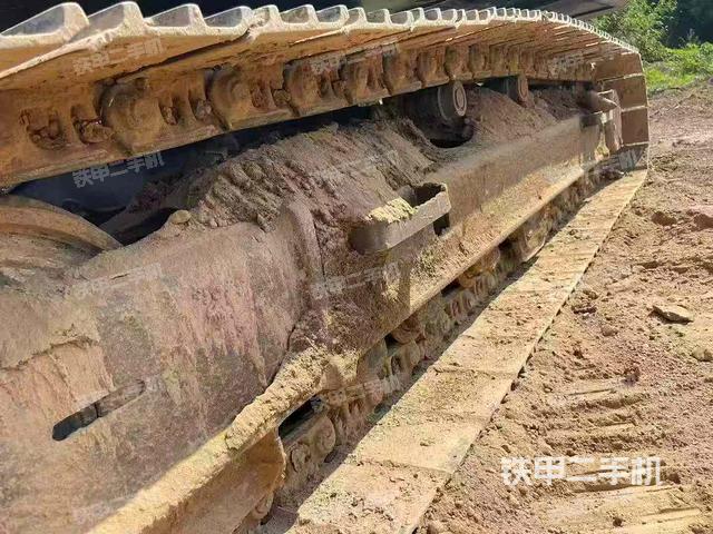 单侧履带整体（整机外观）