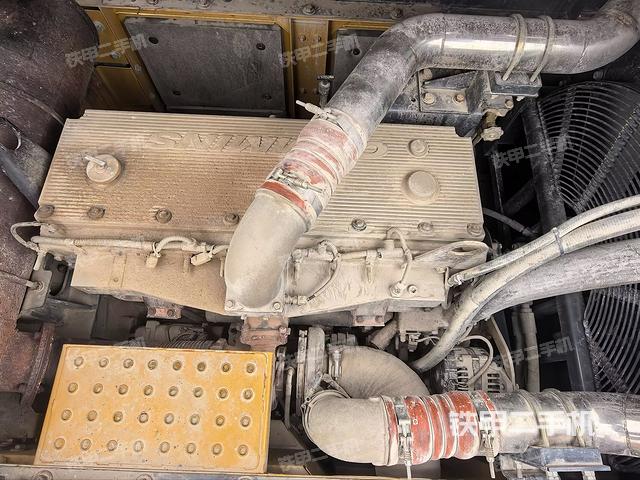 发动机室（上车部件）