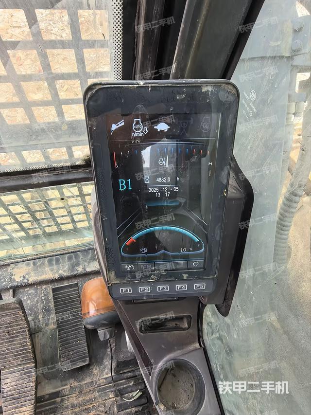 显示屏 （驾驶室部分）