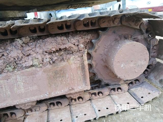 右驱动轮（行走机构）